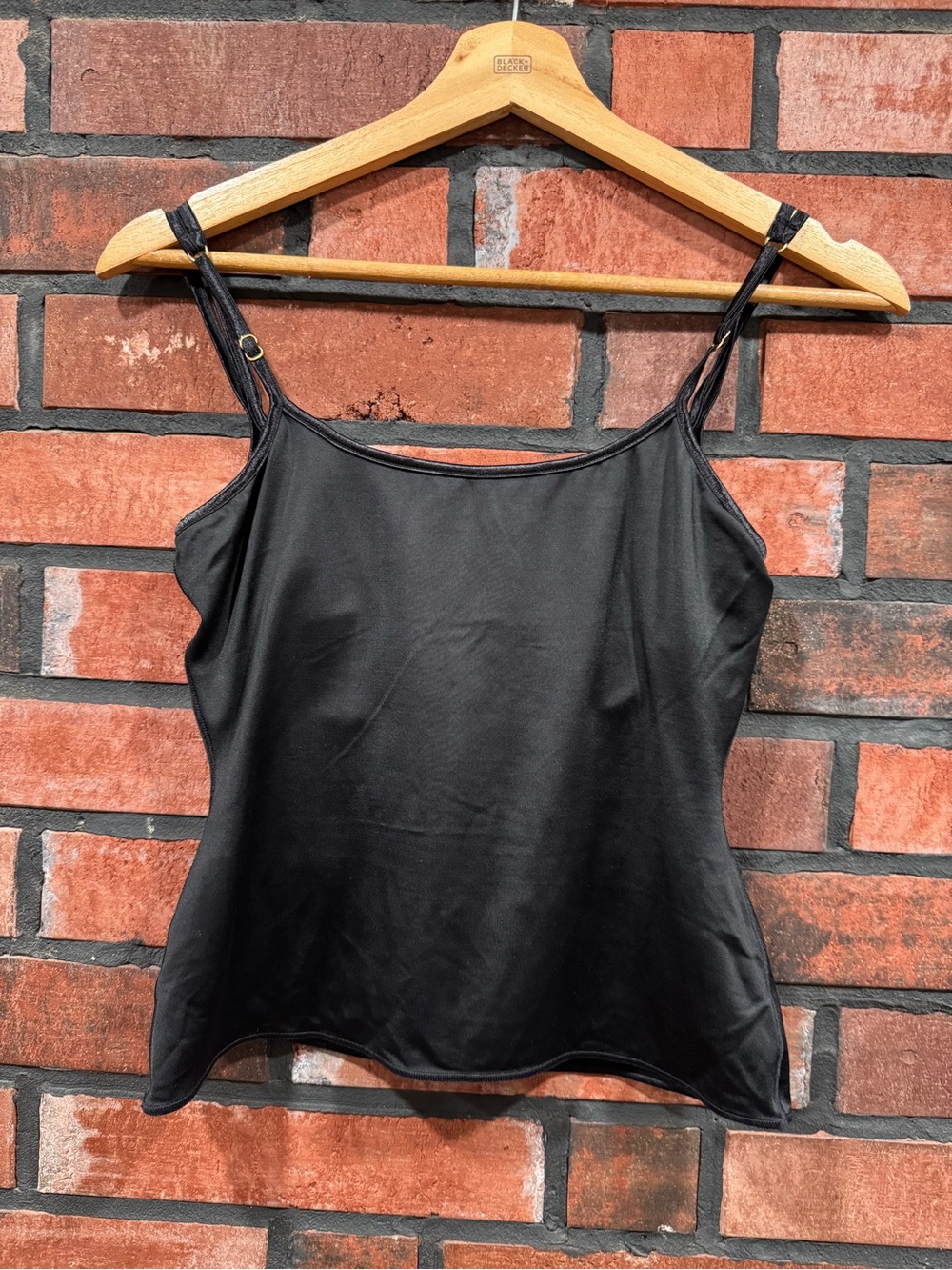 Lejaby Adjustable Straps top